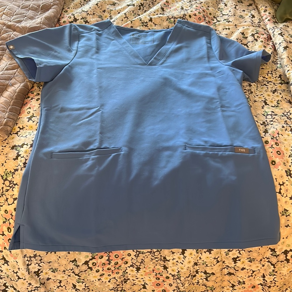 Figs ceil blue scrub top